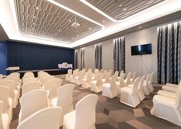 Tinidee Trendy Khaosan Hotel 4*